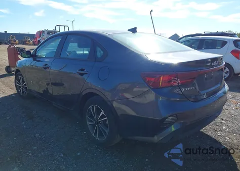 2024 Kia Forte Lxs z USA, uszkodzony, nr VIN 3KPF24AD2RE824213